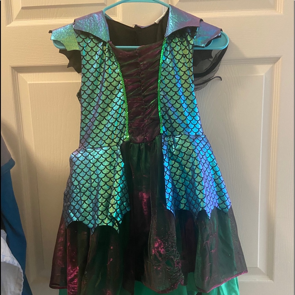 Girls large costume